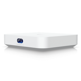 Маршрутизатор Ubiquiti Cloud Gateway Ultra  4 ядра (1,5 ГГц), 4х 1G RJ45, 1х 2.5G RJ45