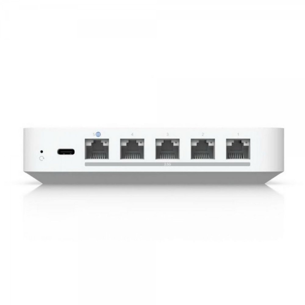 Ubiquiti UniFi Cloud Gateway Max 512GB Маршрутизатор 4 ядра (1,5 ГГц), 4х 2.5G RJ45, 1х 2.5G RJ45, SSD 512 ГБ