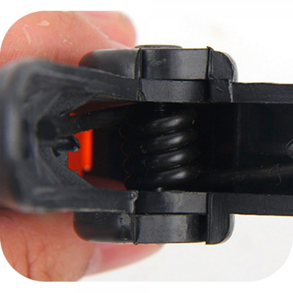 Струбцина-зажим (4 шт) пружинная Deli DL110004-4S